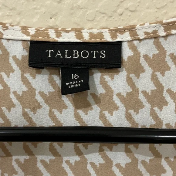 Talbots Beige Houndstooth Sleeveless Blouse - Picture 2 of 5